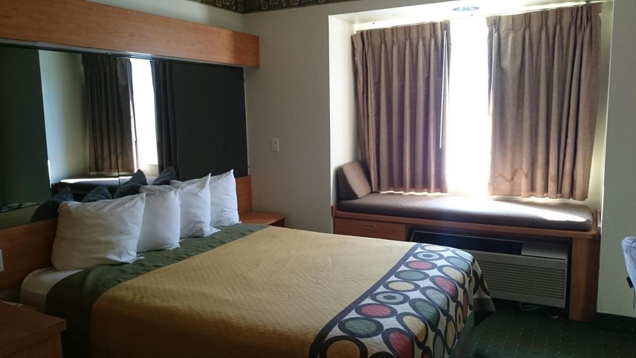 Super 8 By Wyndham Pride Midvale/Midvalley/Salt Lake City Szoba fotó