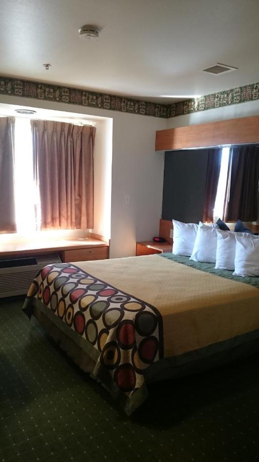 Super 8 By Wyndham Pride Midvale/Midvalley/Salt Lake City Szoba fotó